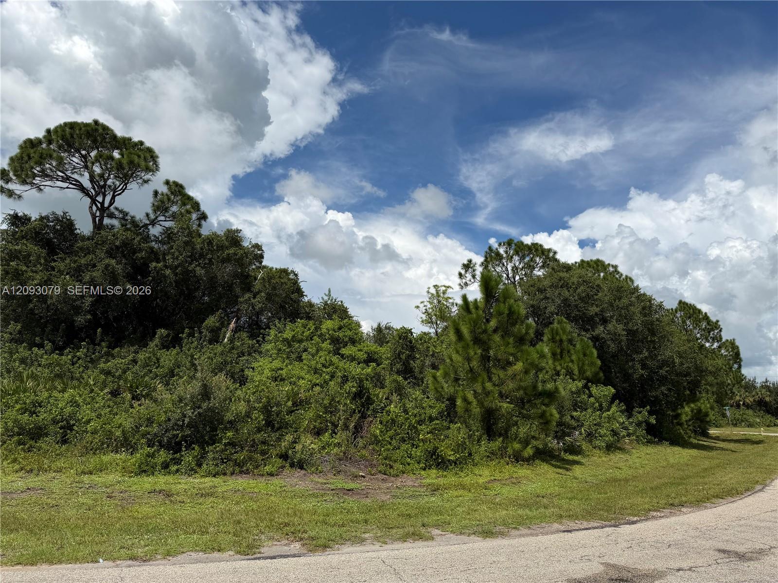 6028 Keystone Circle Property Photo 2