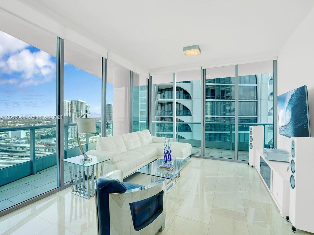 900 Biscayne Boulevard 2412 Property Photo 3