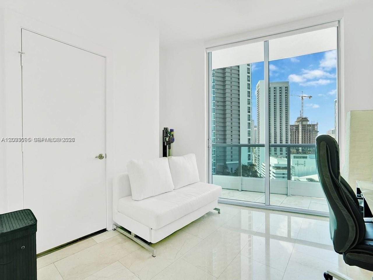 900 Biscayne Boulevard 2412 Property Photo 14