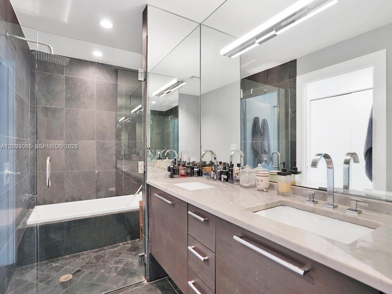 900 Biscayne Boulevard 2412 Property Photo 17