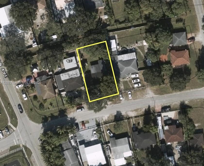 915 Dunad Avenue Property Photo 3
