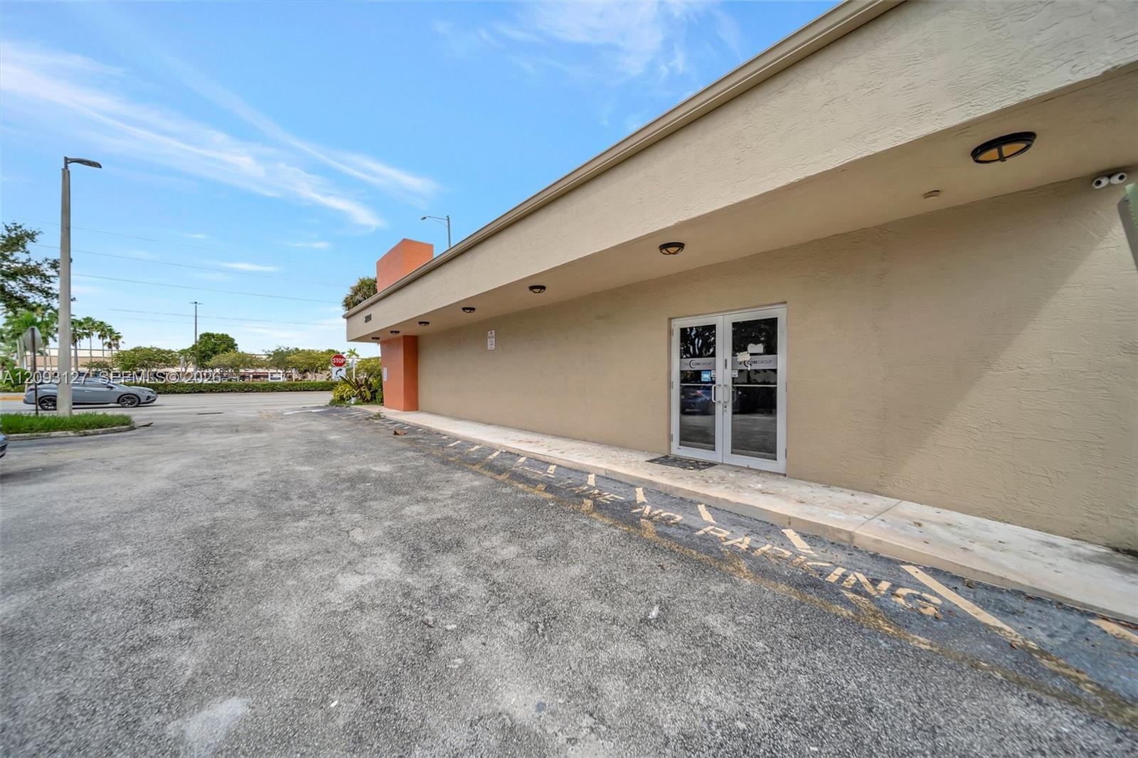2200 N University Drive Property Photo 4