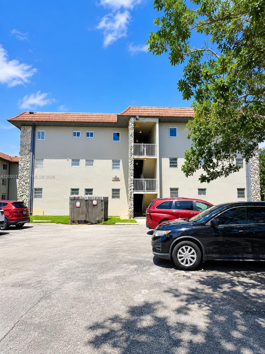 13900 Lake Placid Court A38 Property Photo 1