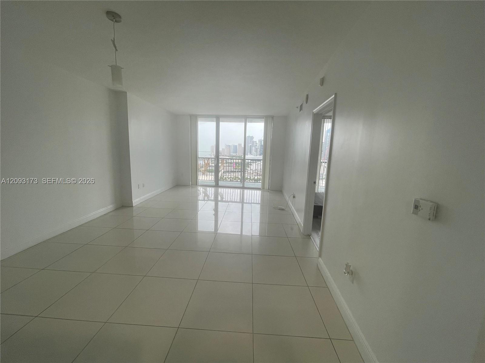 1750 N Bayshore Drive 2810 Property Photo 15