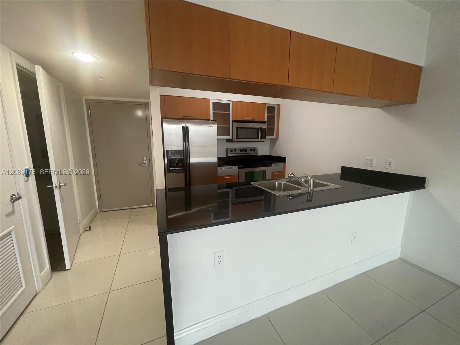 1750 N Bayshore Drive 2810 Property Photo 16