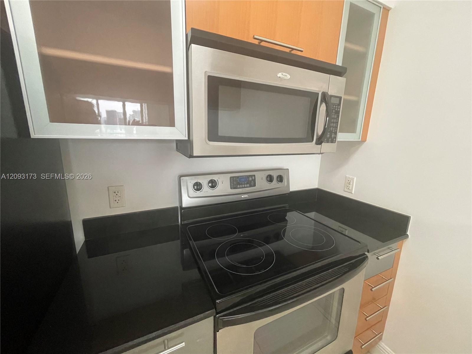 1750 N Bayshore Drive 2810 Property Photo 20
