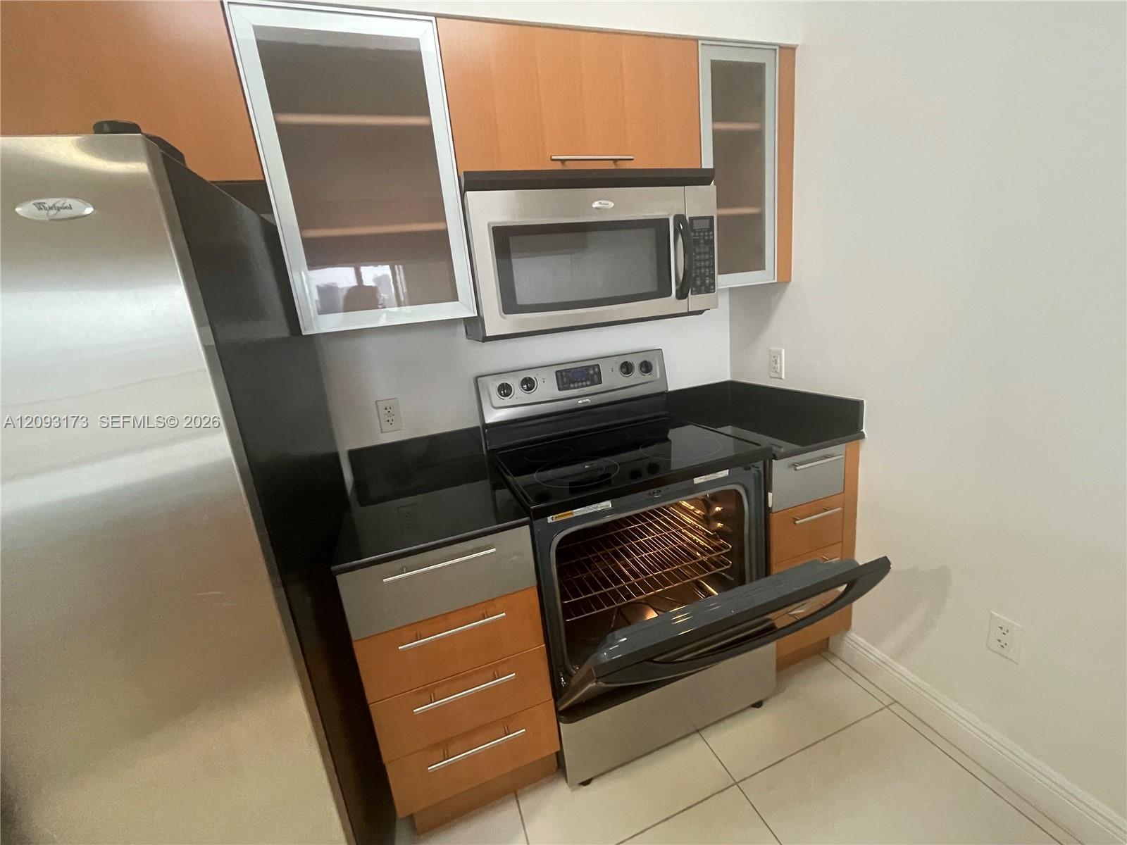 1750 N Bayshore Drive 2810 Property Photo 21