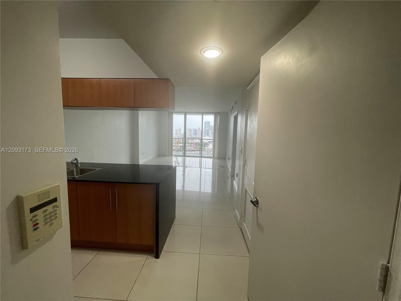 1750 N Bayshore Drive 2810 Property Photo 22