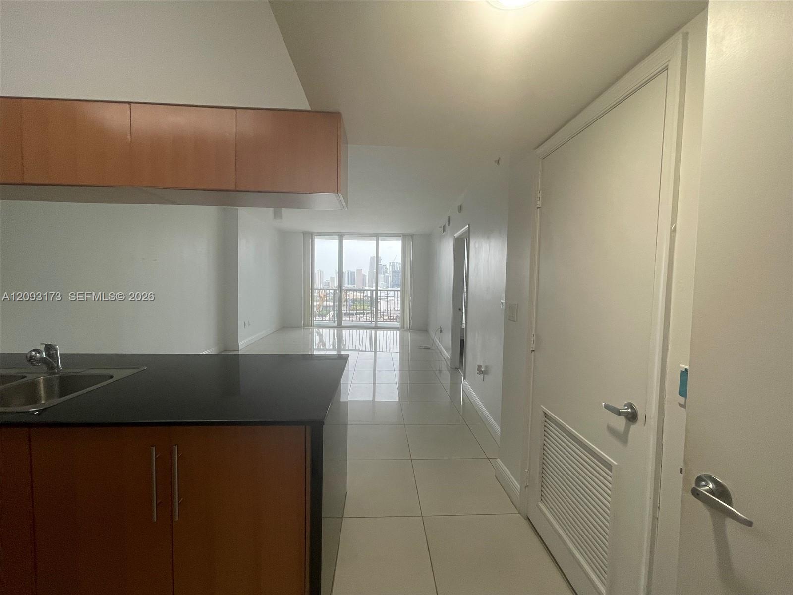 1750 N Bayshore Drive 2810 Property Photo 23