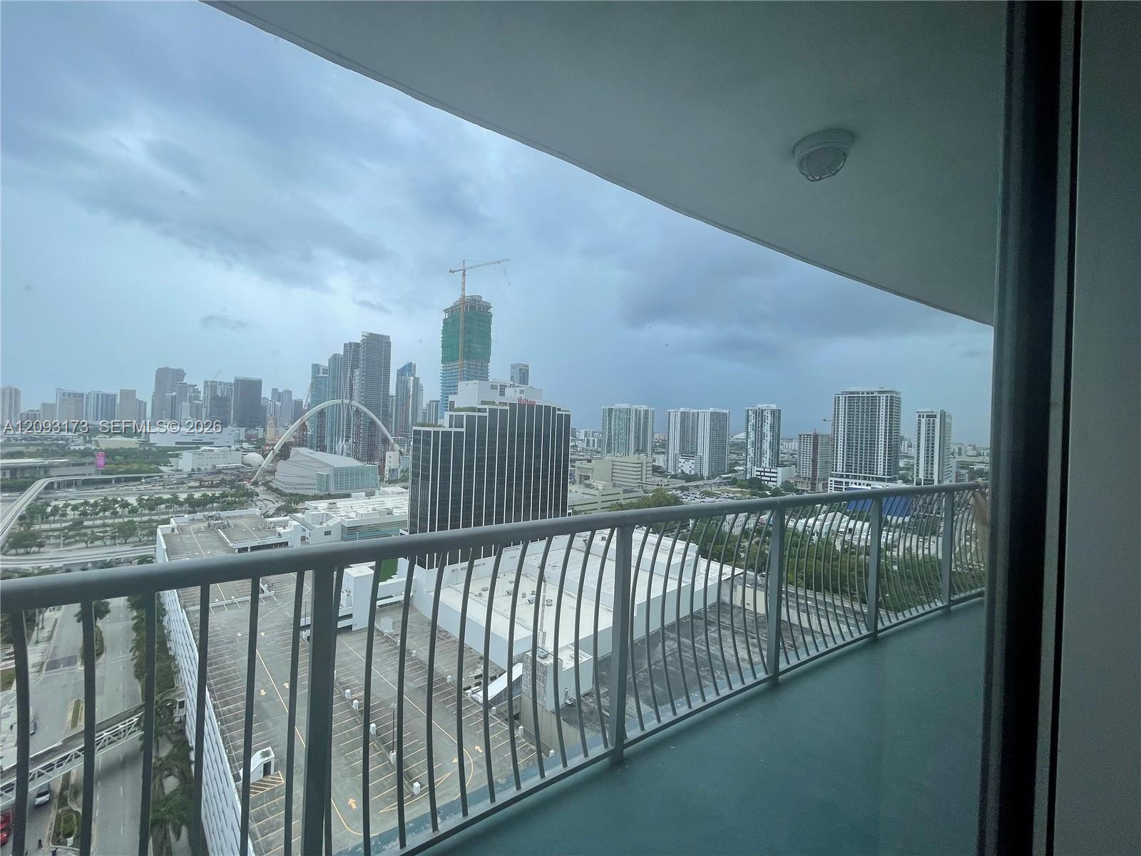 1750 N Bayshore Drive 2810 Property Photo 46
