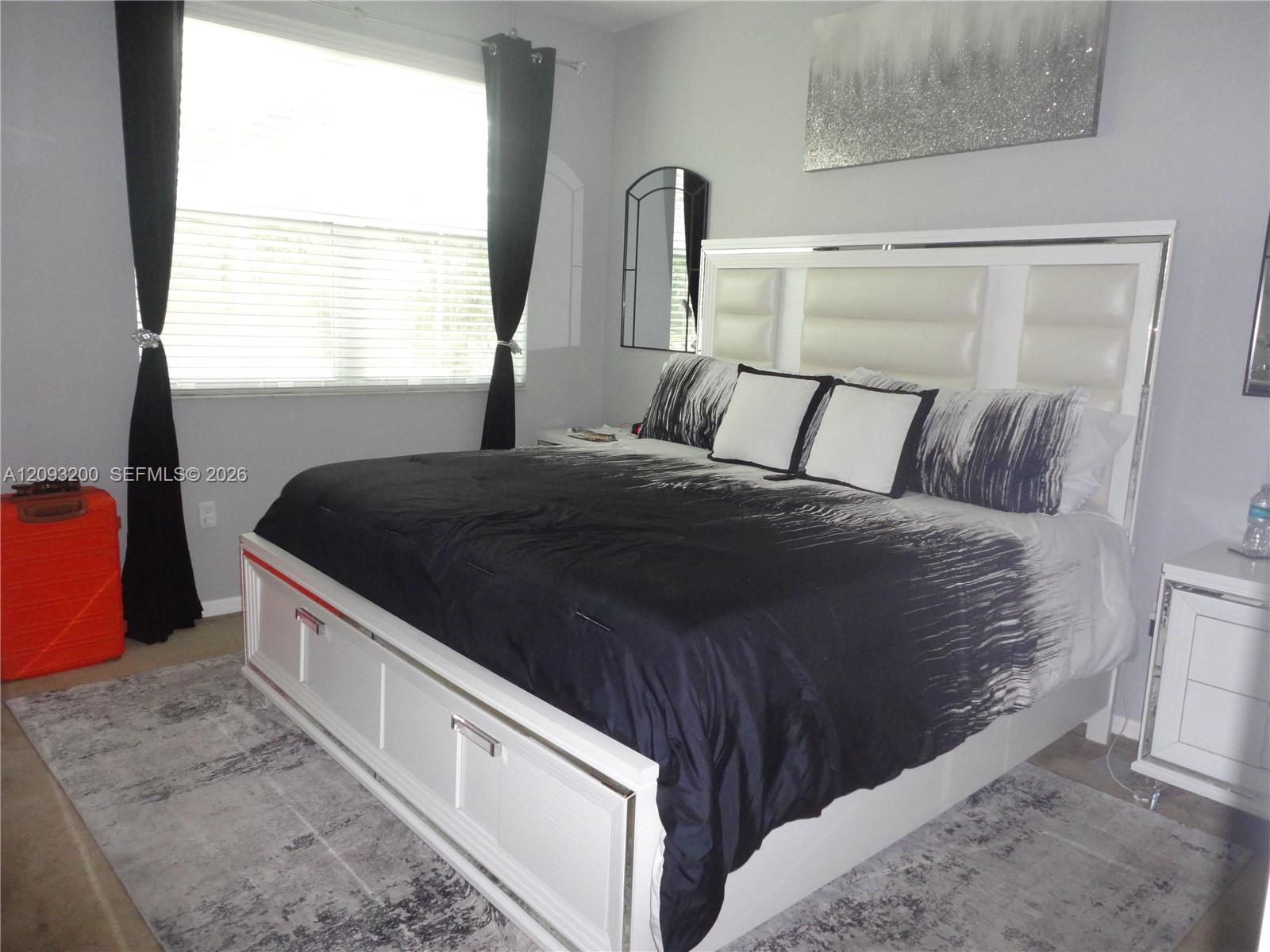 A12093200 Property Photo 10