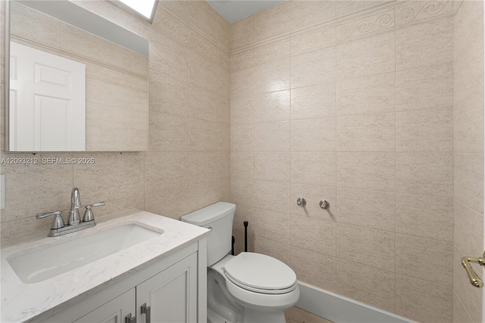70 Isle Of Venice Drive 102 Property Photo 17