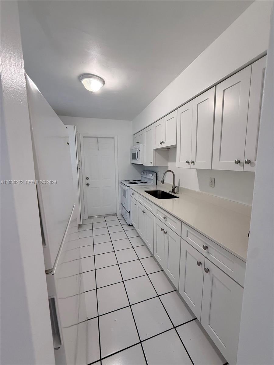 713 Sw 13th Avenue 3 Property Photo 12