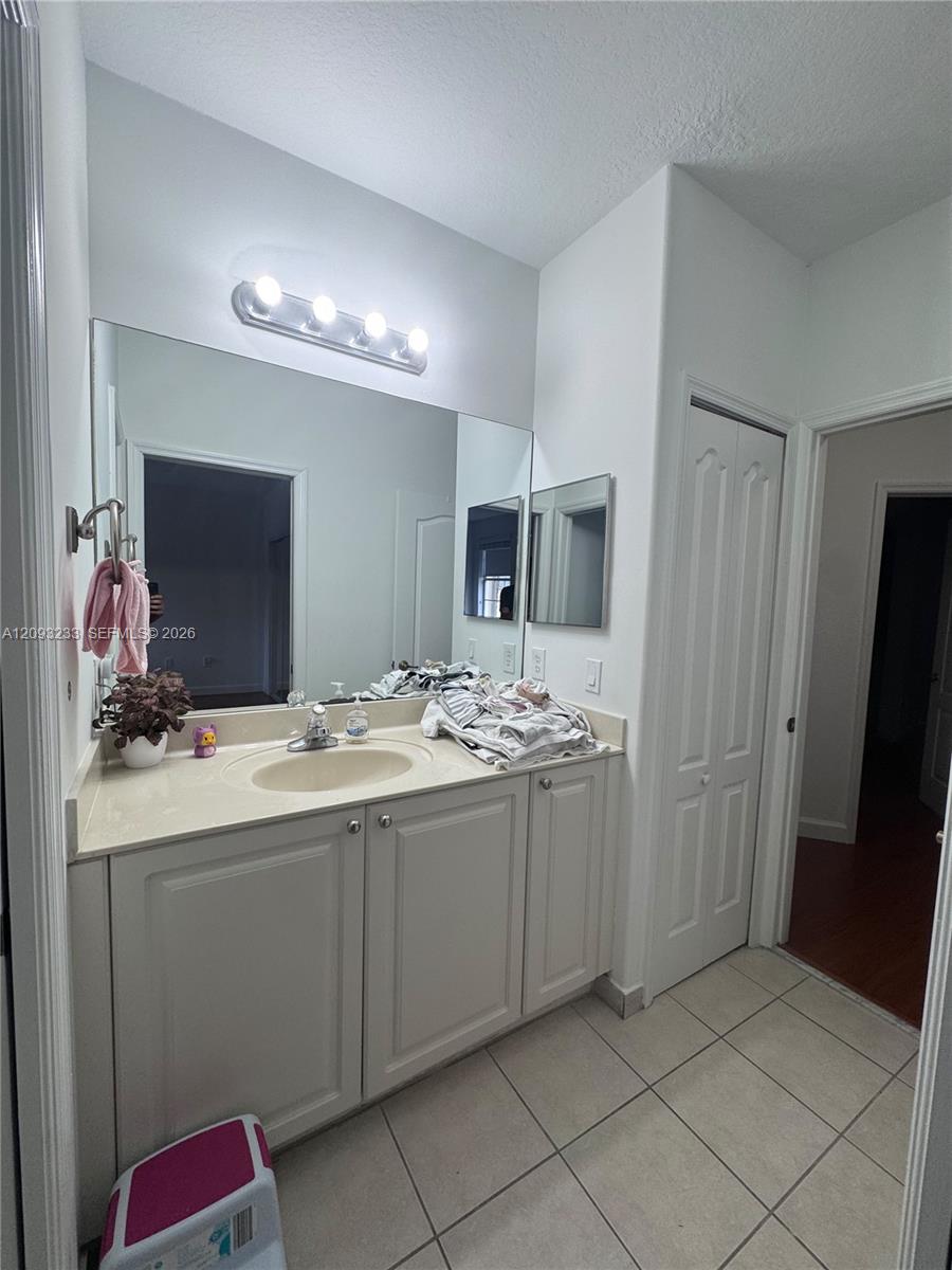 A12093233 Property Photo 16