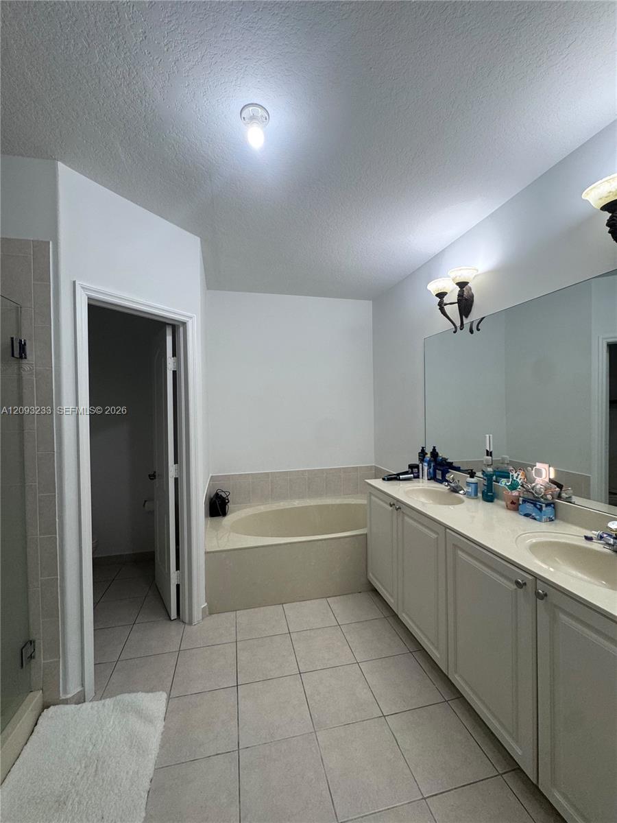 A12093233 Property Photo 20