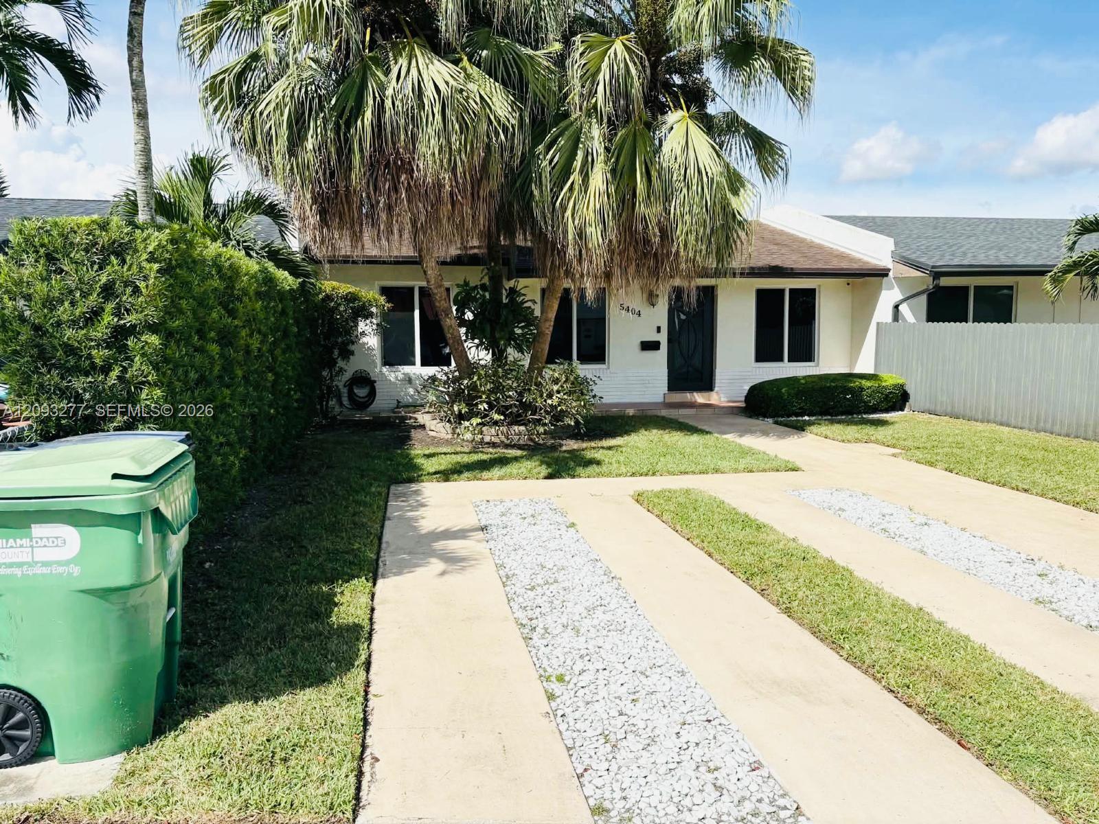 A12093277 Property Photo 3
