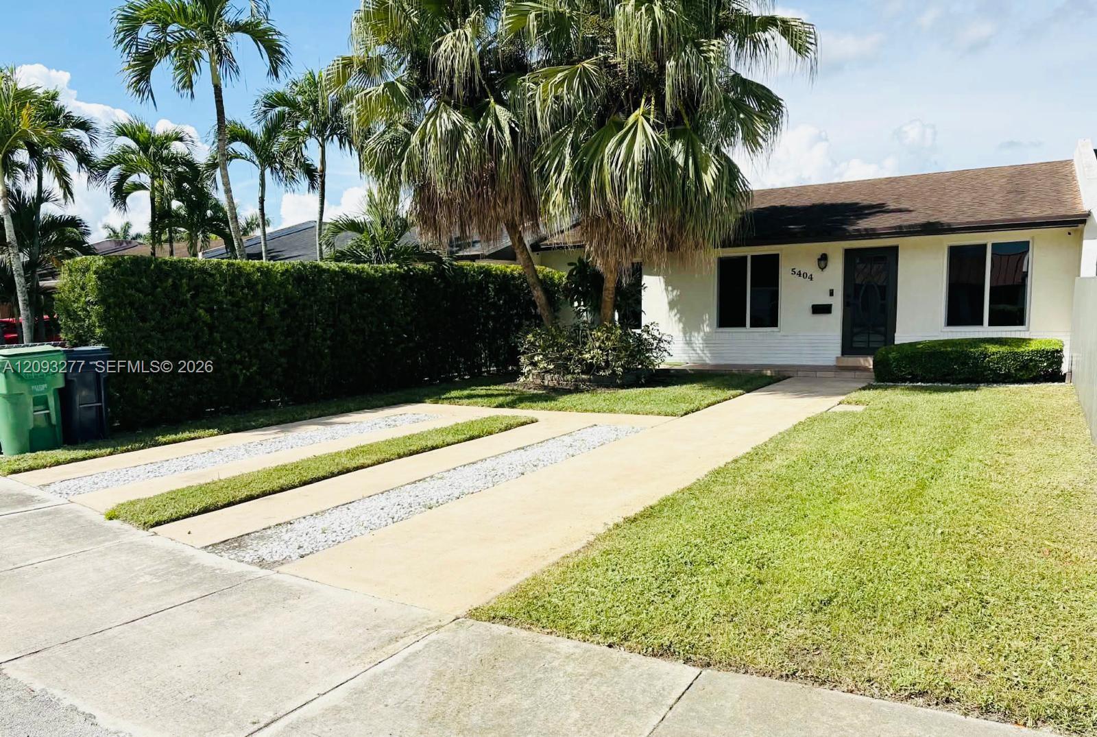 A12093277 Property Photo 4