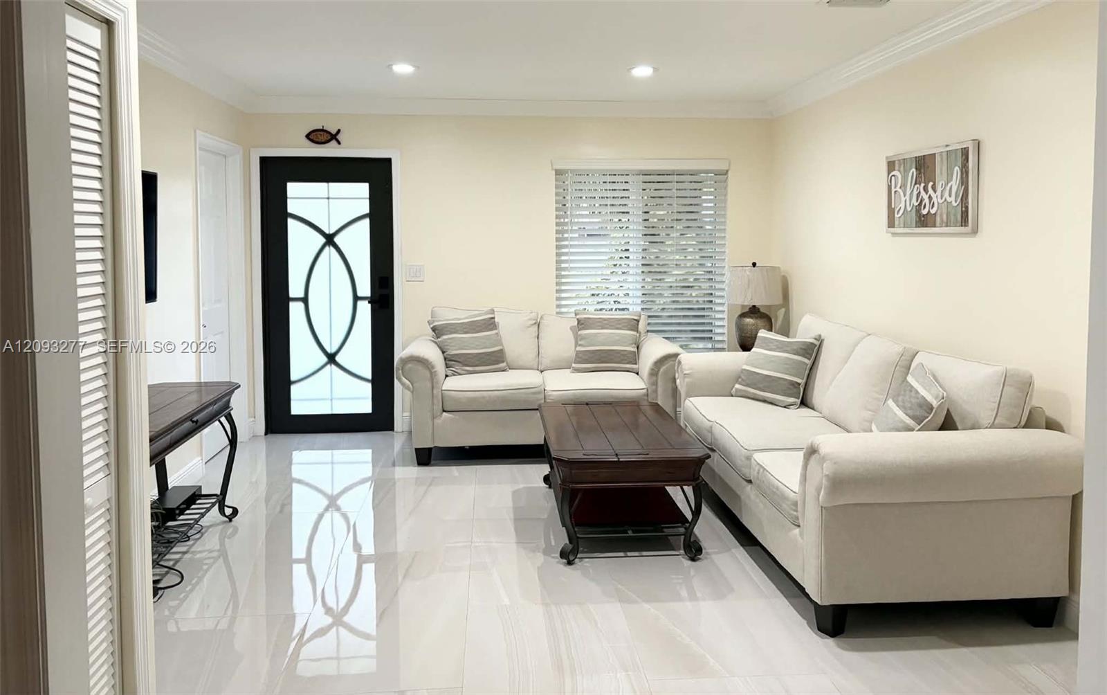 A12093277 Property Photo 8