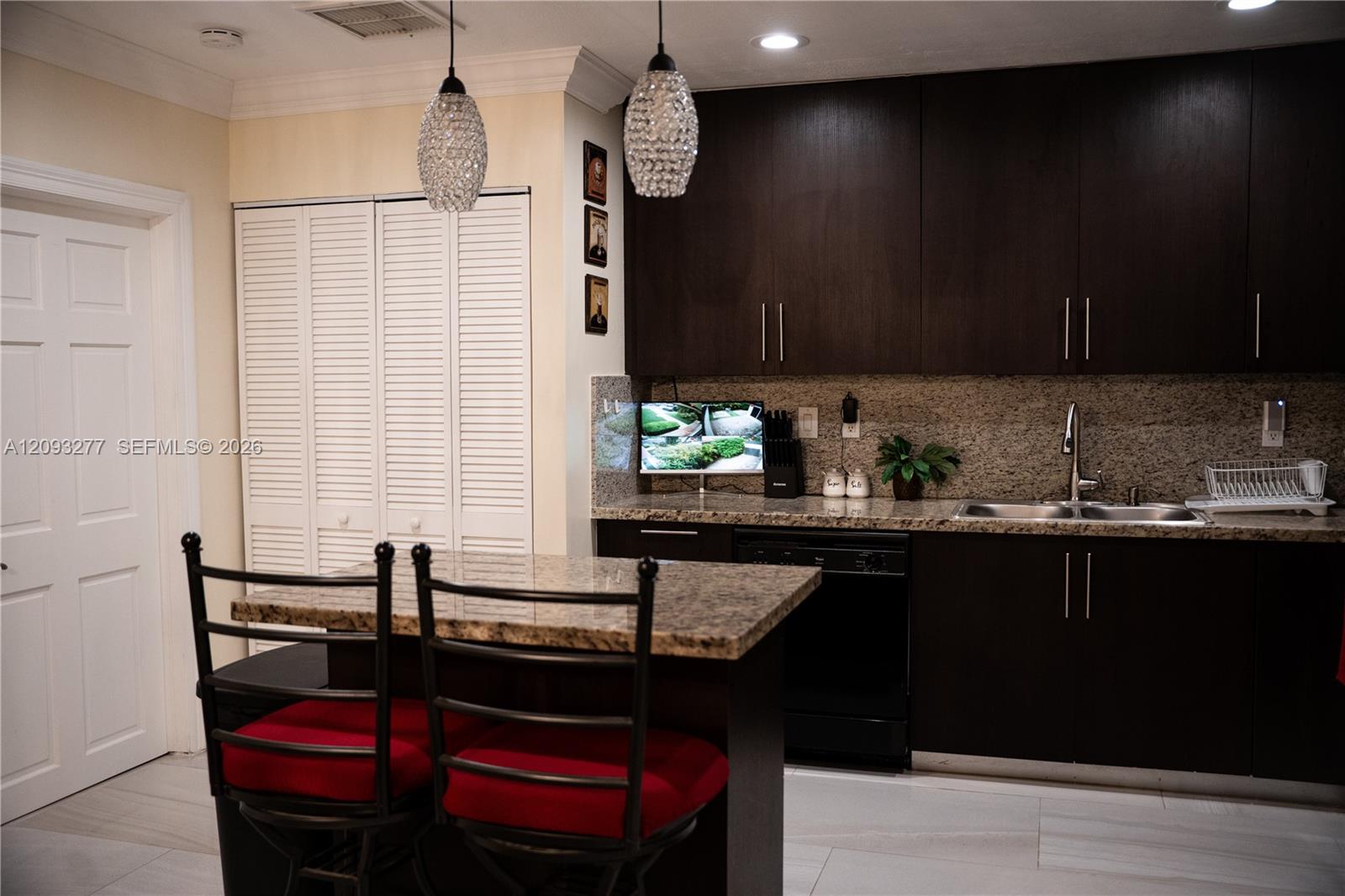 A12093277 Property Photo 15