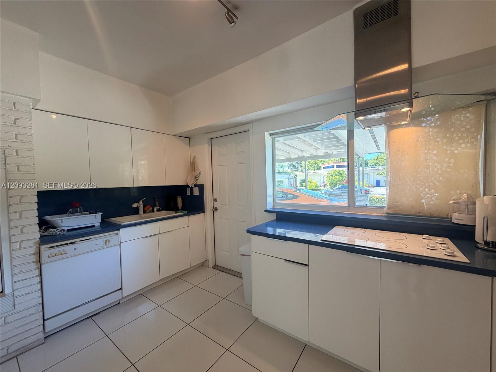 A12093281 Property Photo 19