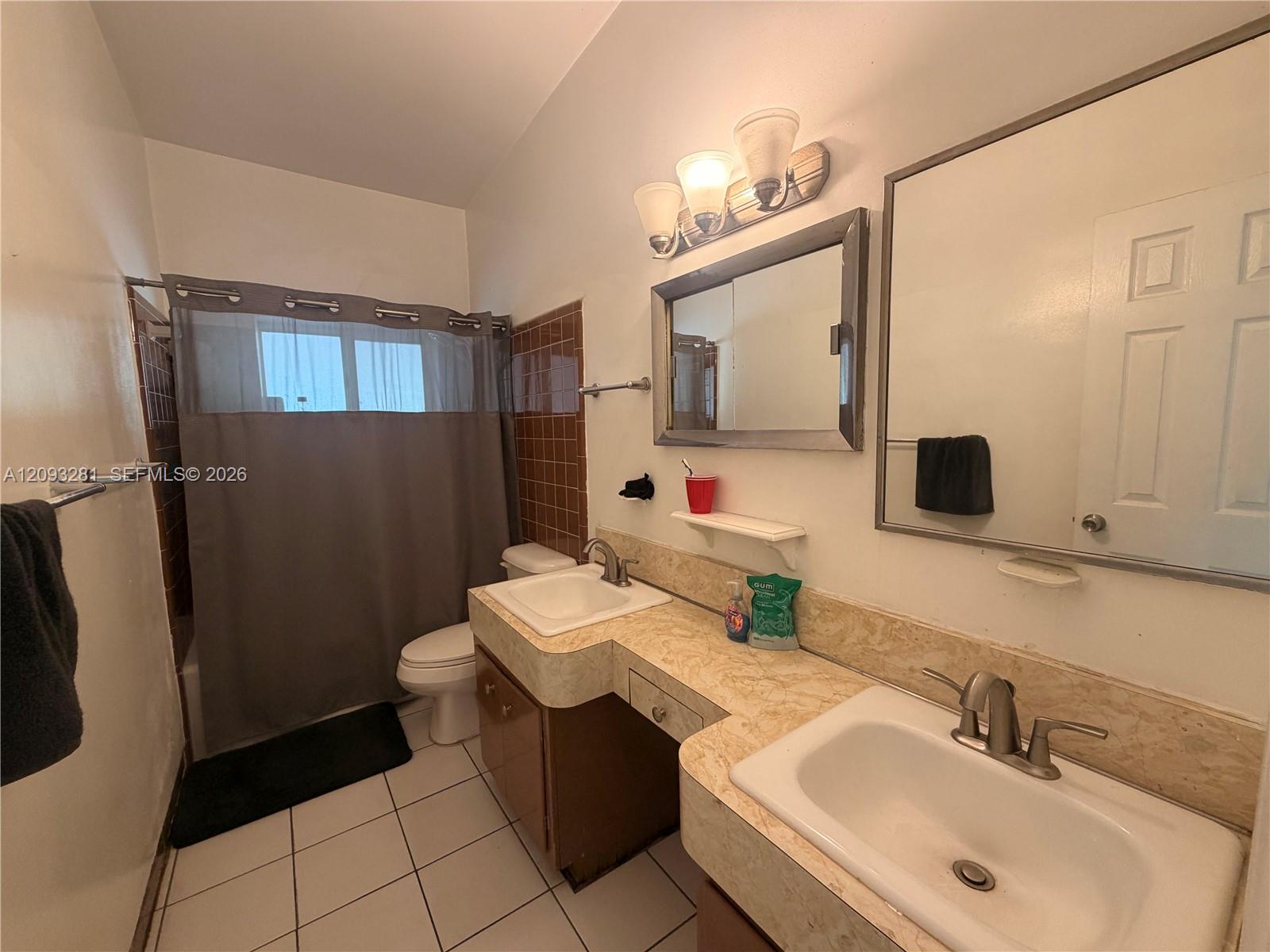 A12093281 Property Photo 24