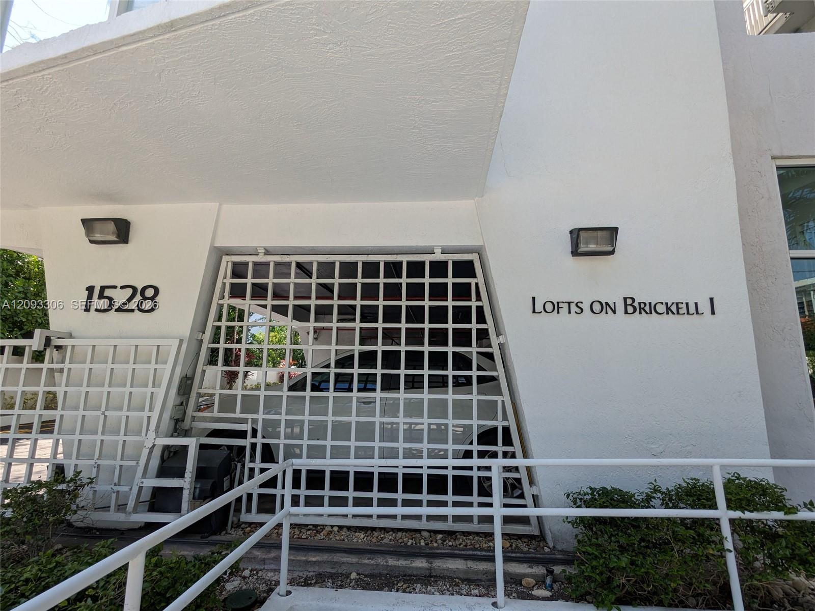 1528 Brickell Avenue 104 Property Photo 1