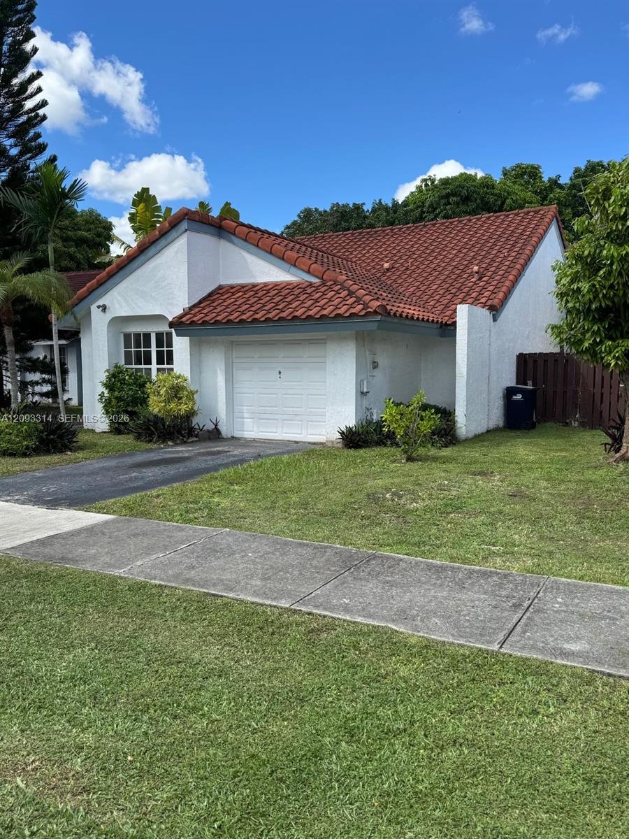 A12093314 Property Photo 2