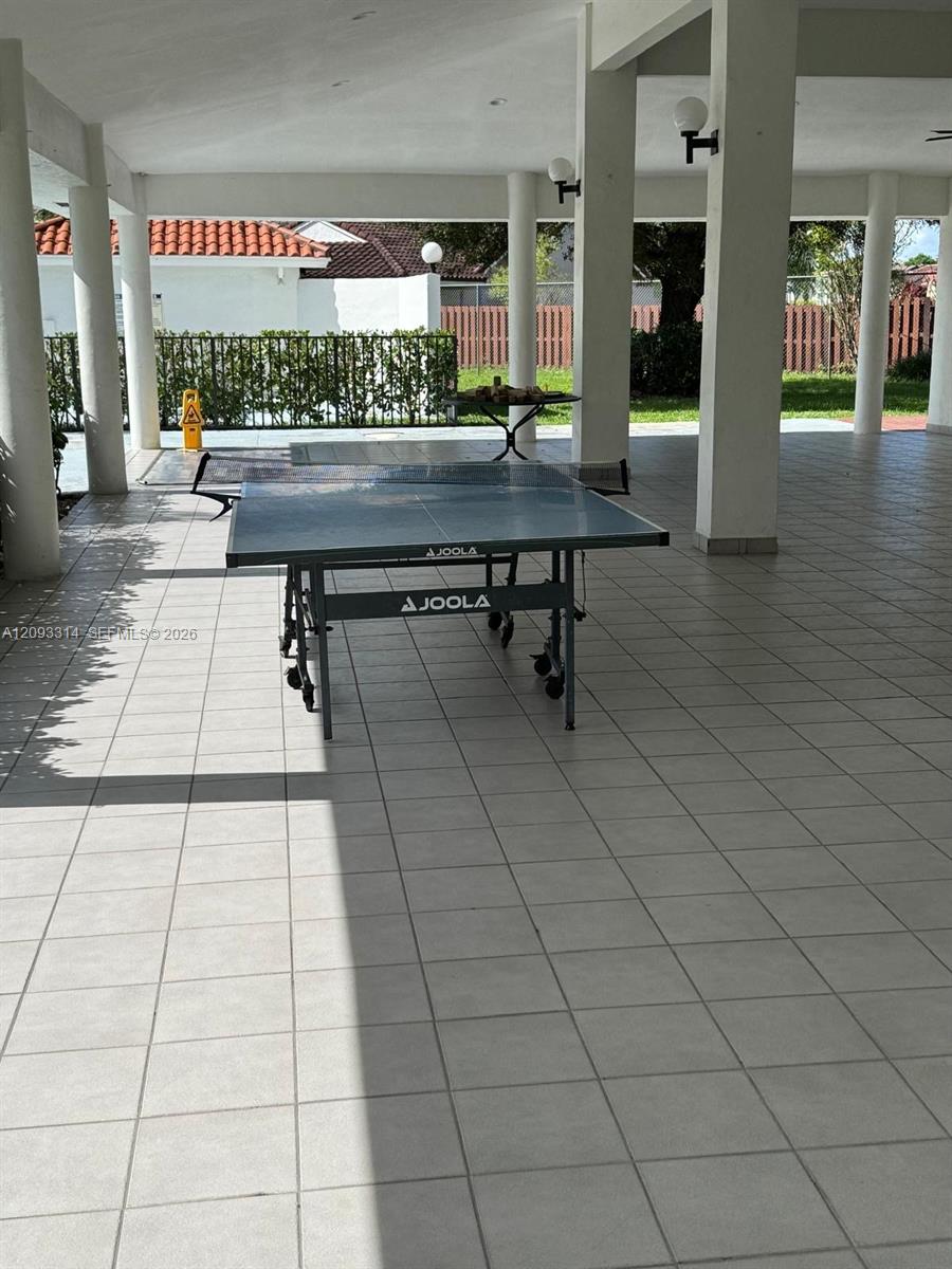 A12093314 Property Photo 25
