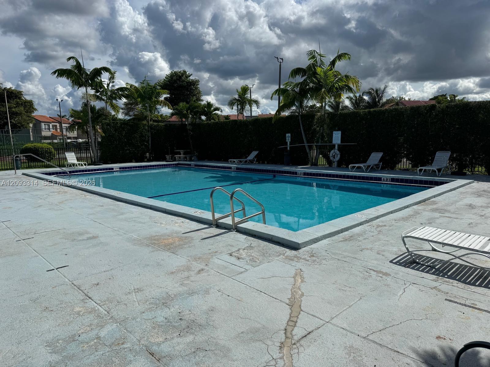 A12093314 Property Photo 27