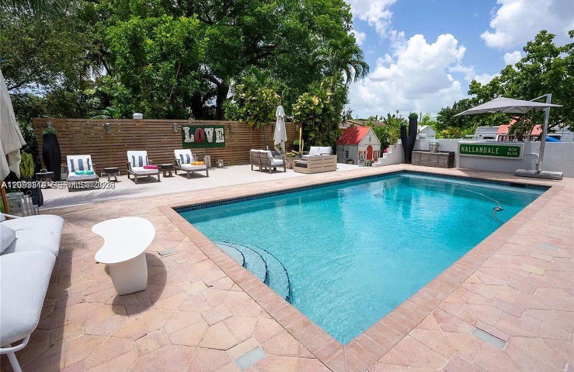 A12093319 Property Photo 20
