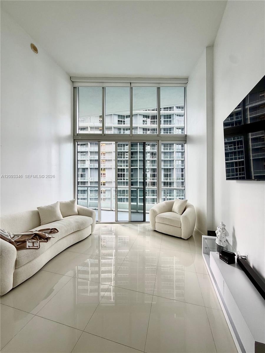 495 Brickell Avenue 2206 Property Photo 4