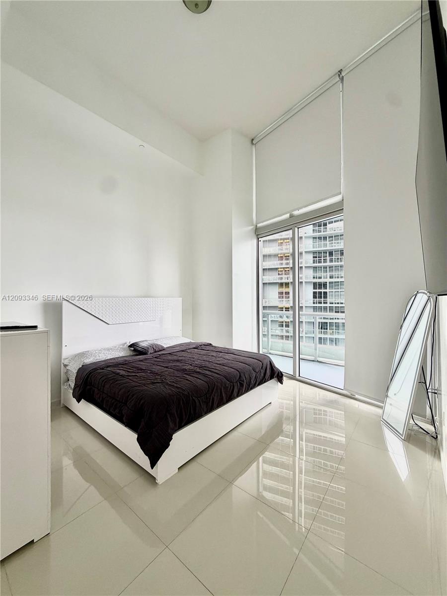 495 Brickell Avenue 2206 Property Photo 5