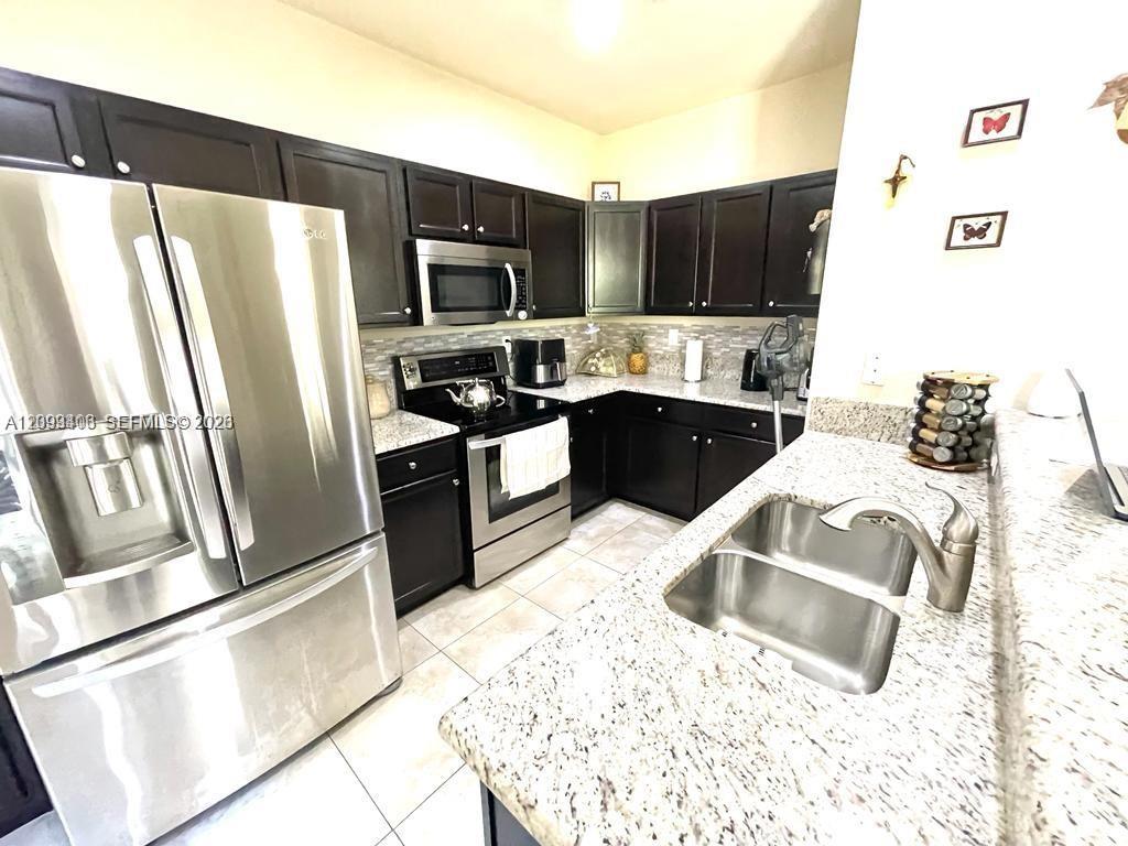 17030 Sw 95th Terrace 17030 Property Photo 6