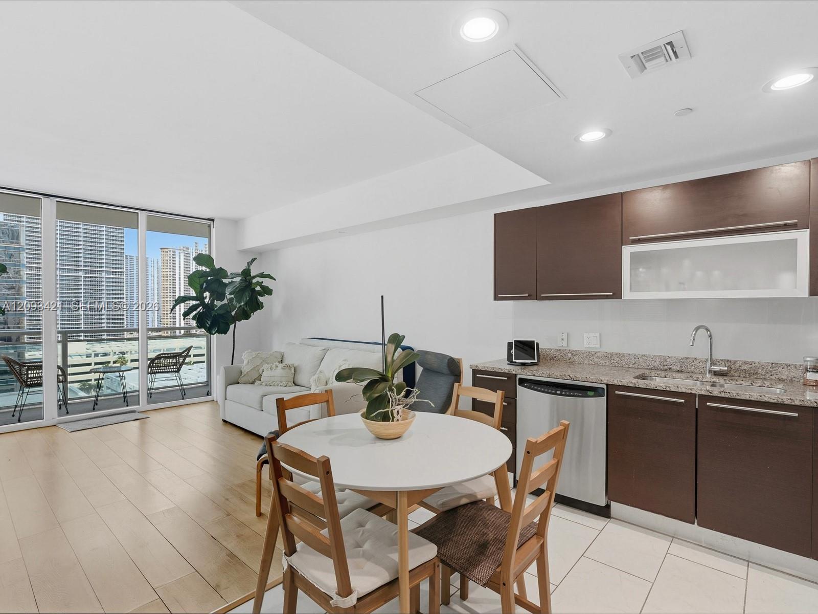 950 Brickell Bay Drive 1208 Property Photo 4