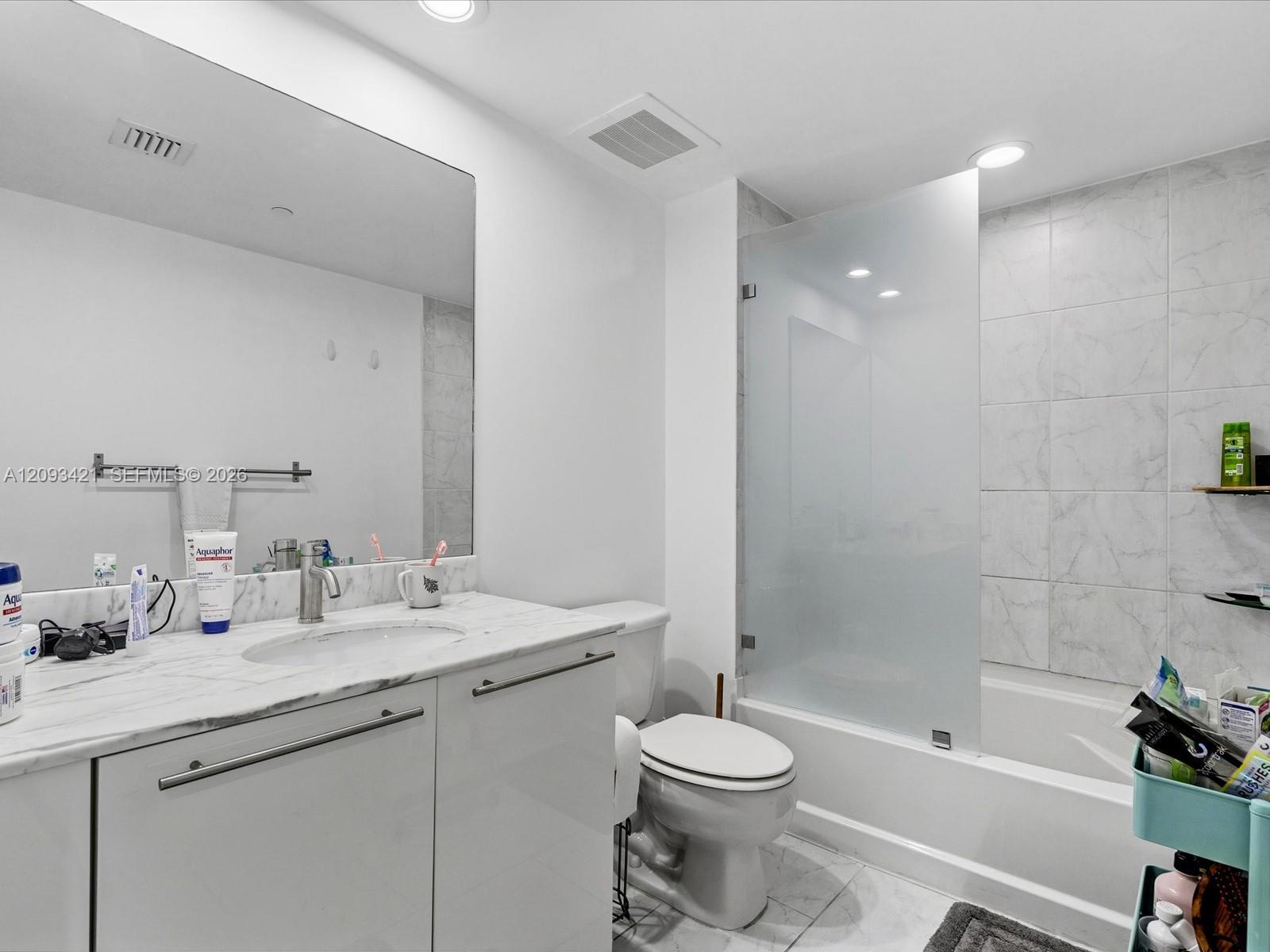 950 Brickell Bay Drive 1208 Property Photo 15