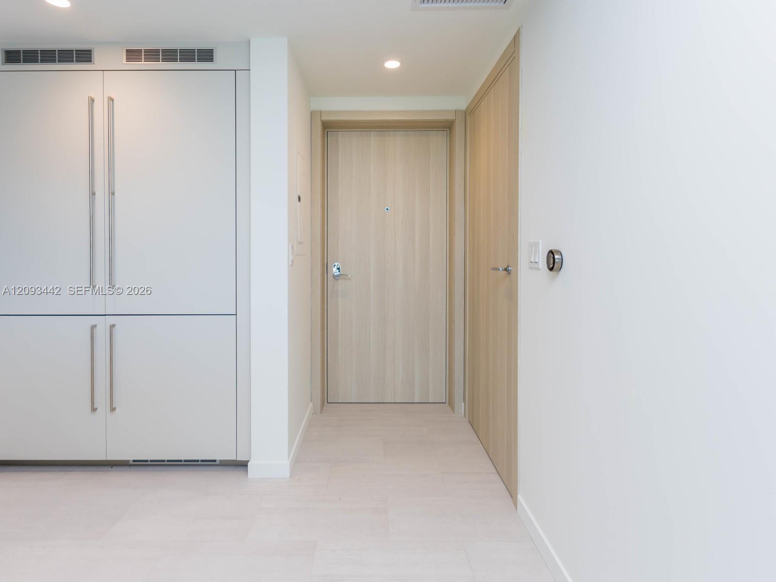 1000 Brickell Plaza 4104 Property Photo 5