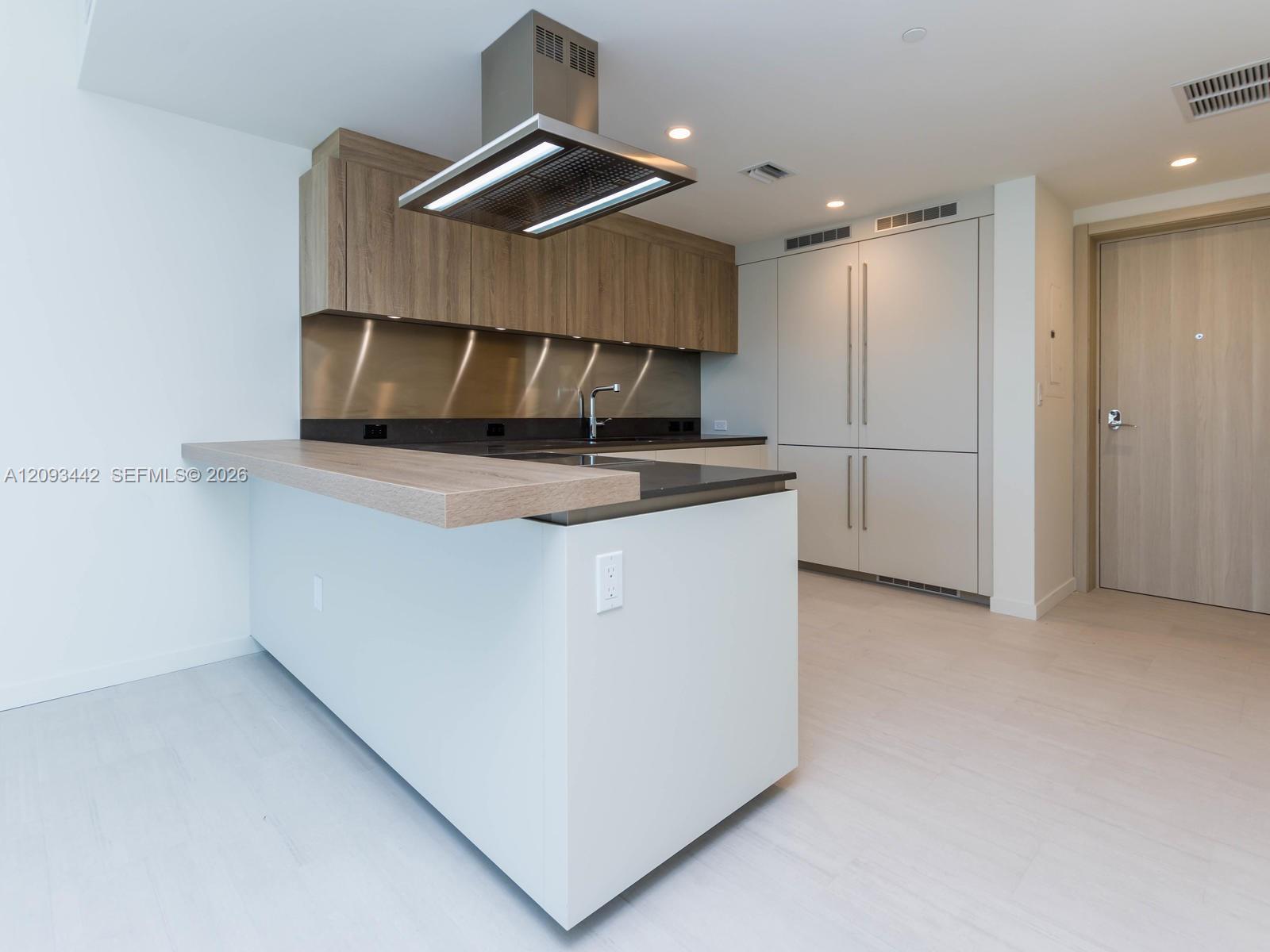 1000 Brickell Plaza 4104 Property Photo 11