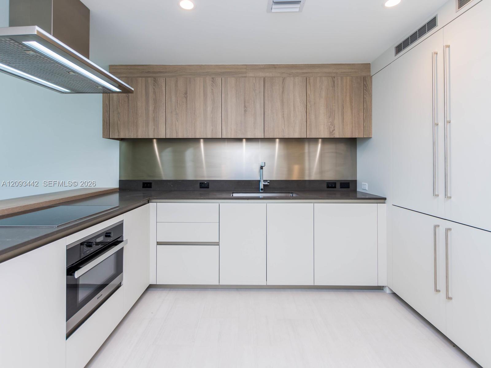 1000 Brickell Plaza 4104 Property Photo 12