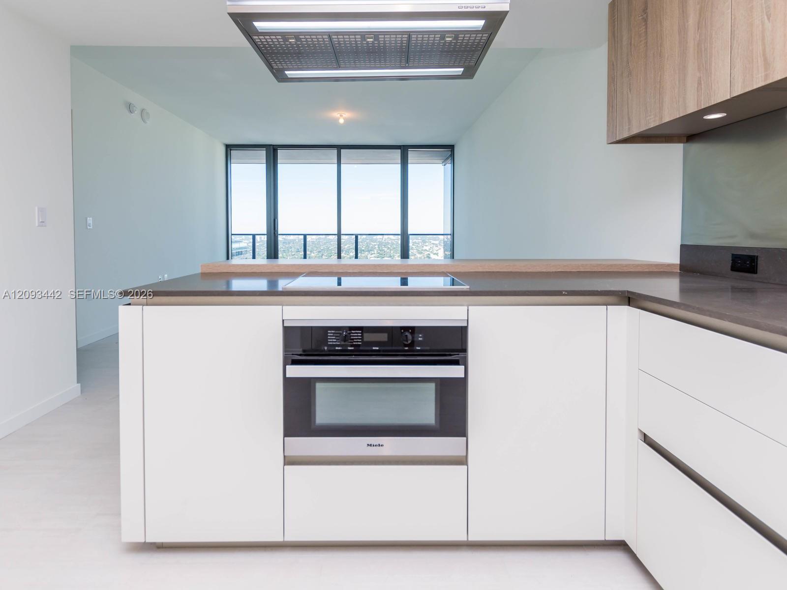 1000 Brickell Plaza 4104 Property Photo 13