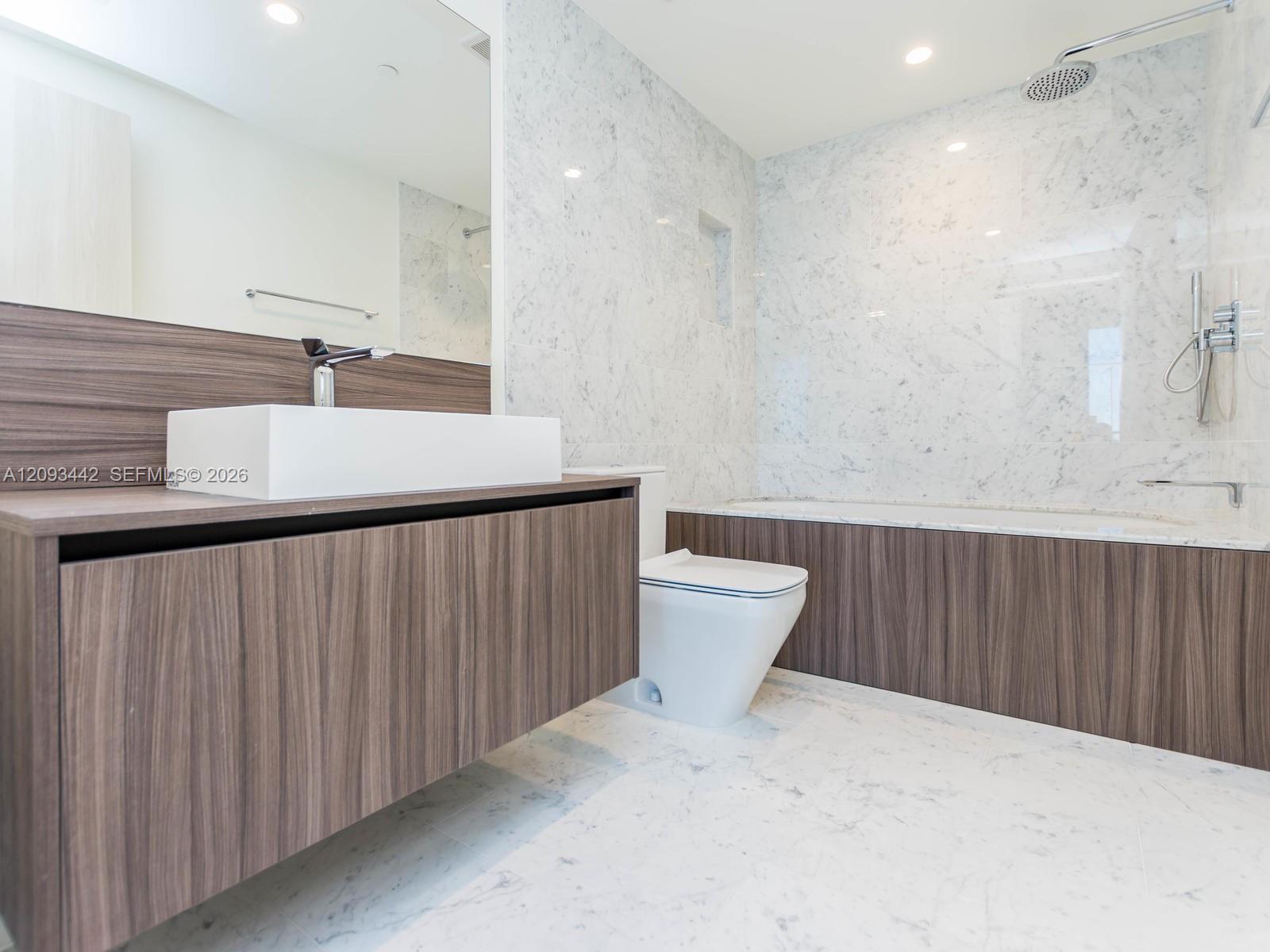 1000 Brickell Plaza 4104 Property Photo 26