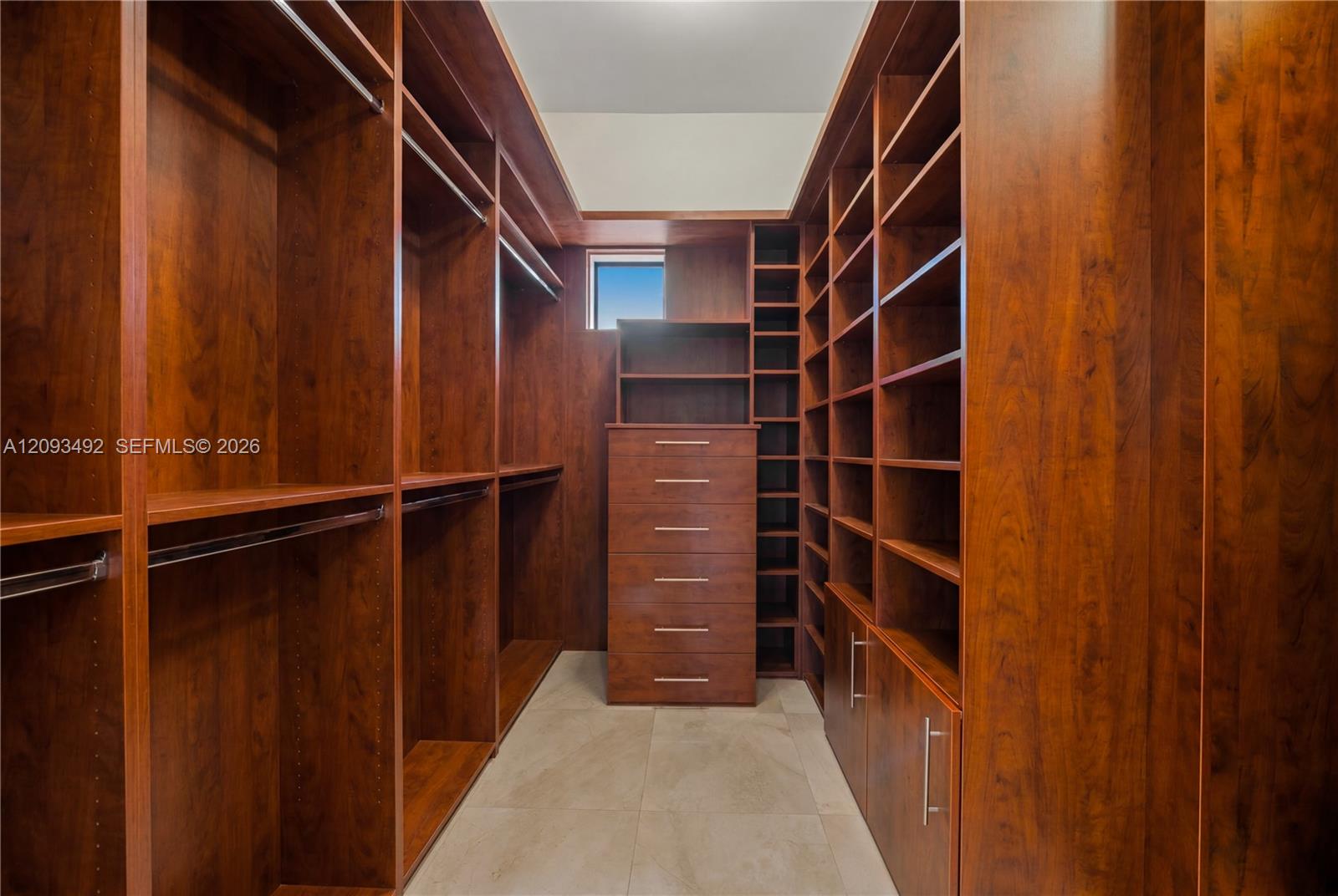 1803 S Bayshore Lane Property Photo 16