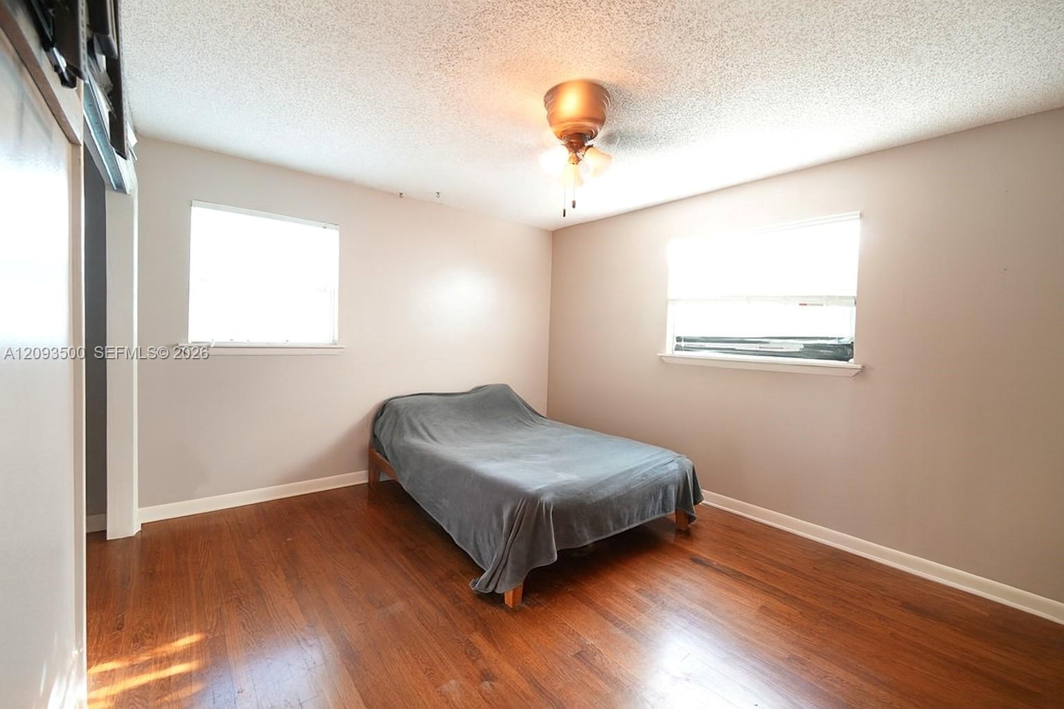 3511 Cesery Boulevard Property Photo 10