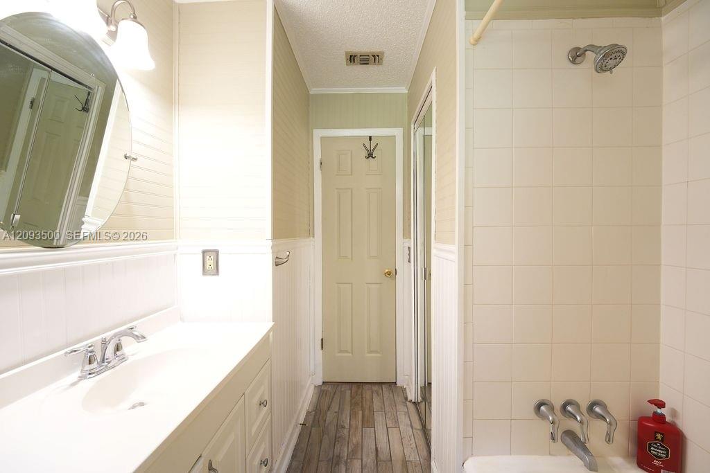 3511 Cesery Boulevard Property Photo 13