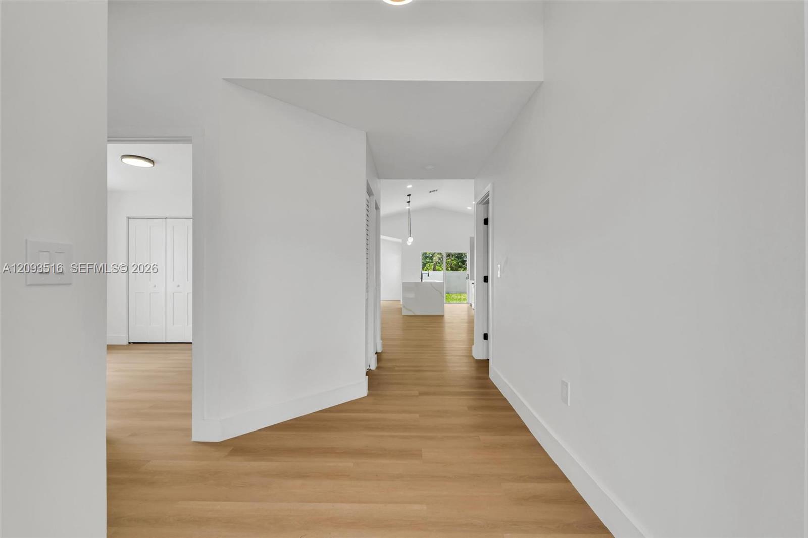16 Gables Boulevard Property Photo 4