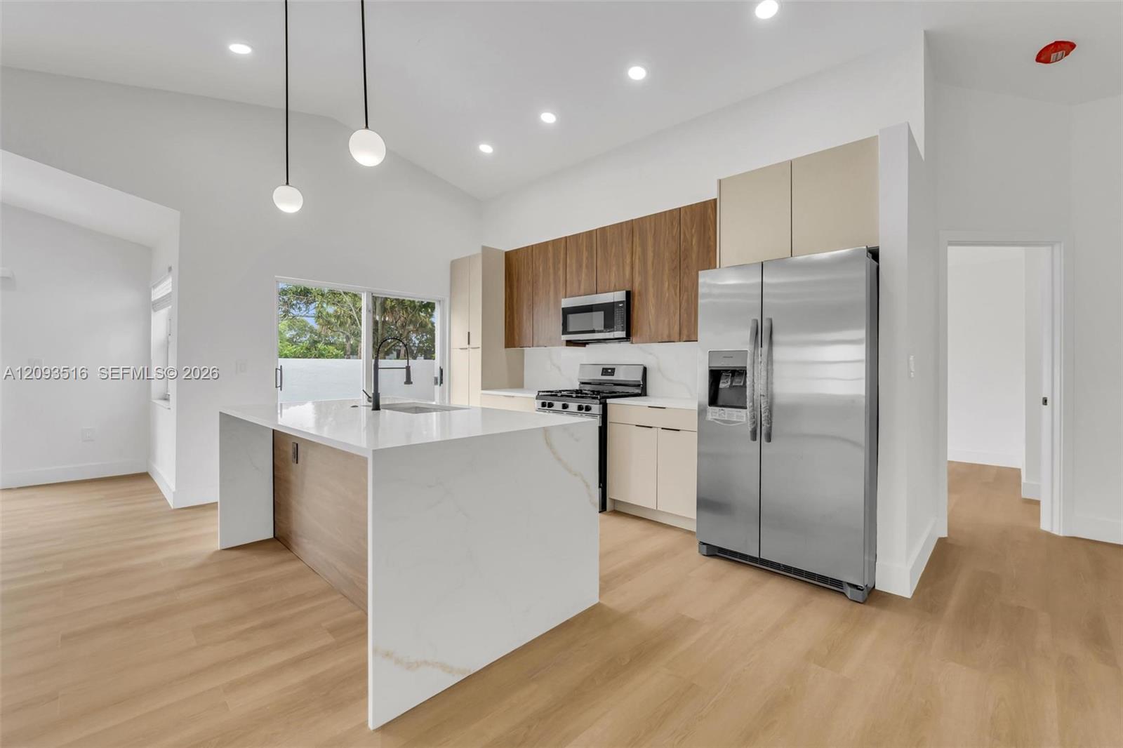 16 Gables Boulevard Property Photo 7