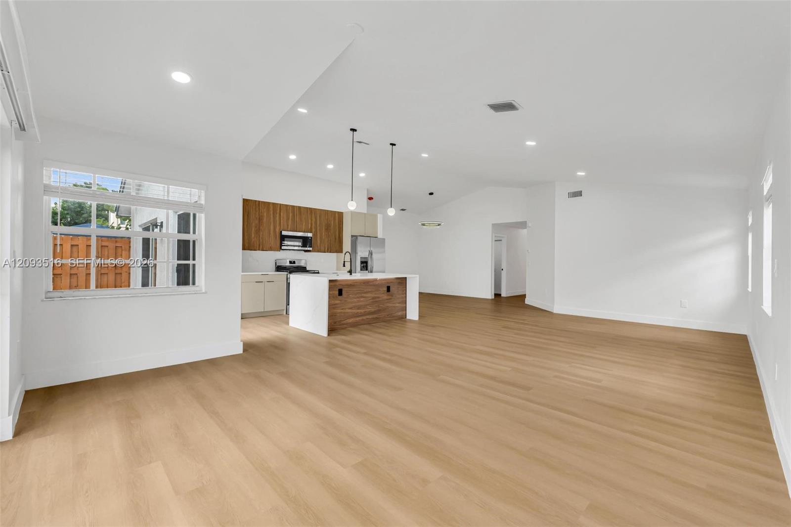 16 Gables Boulevard Property Photo 14