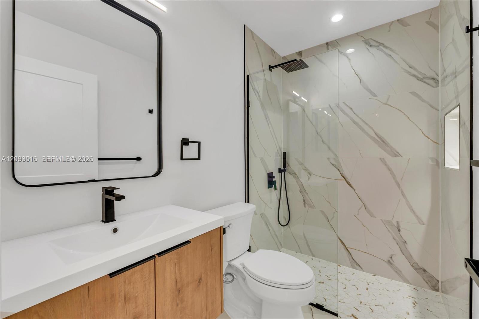 16 Gables Boulevard Property Photo 17