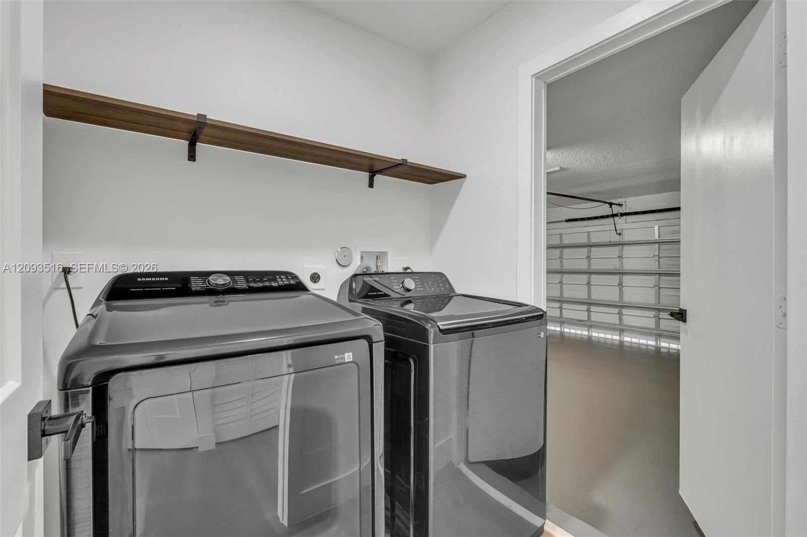 16 Gables Boulevard Property Photo 25