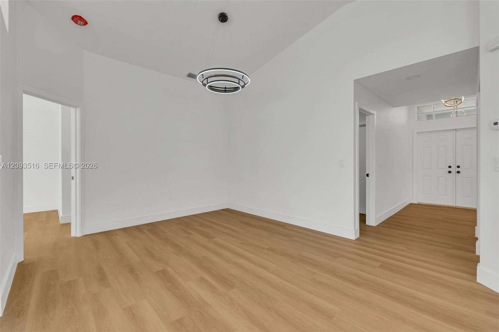 16 Gables Boulevard Property Photo 27