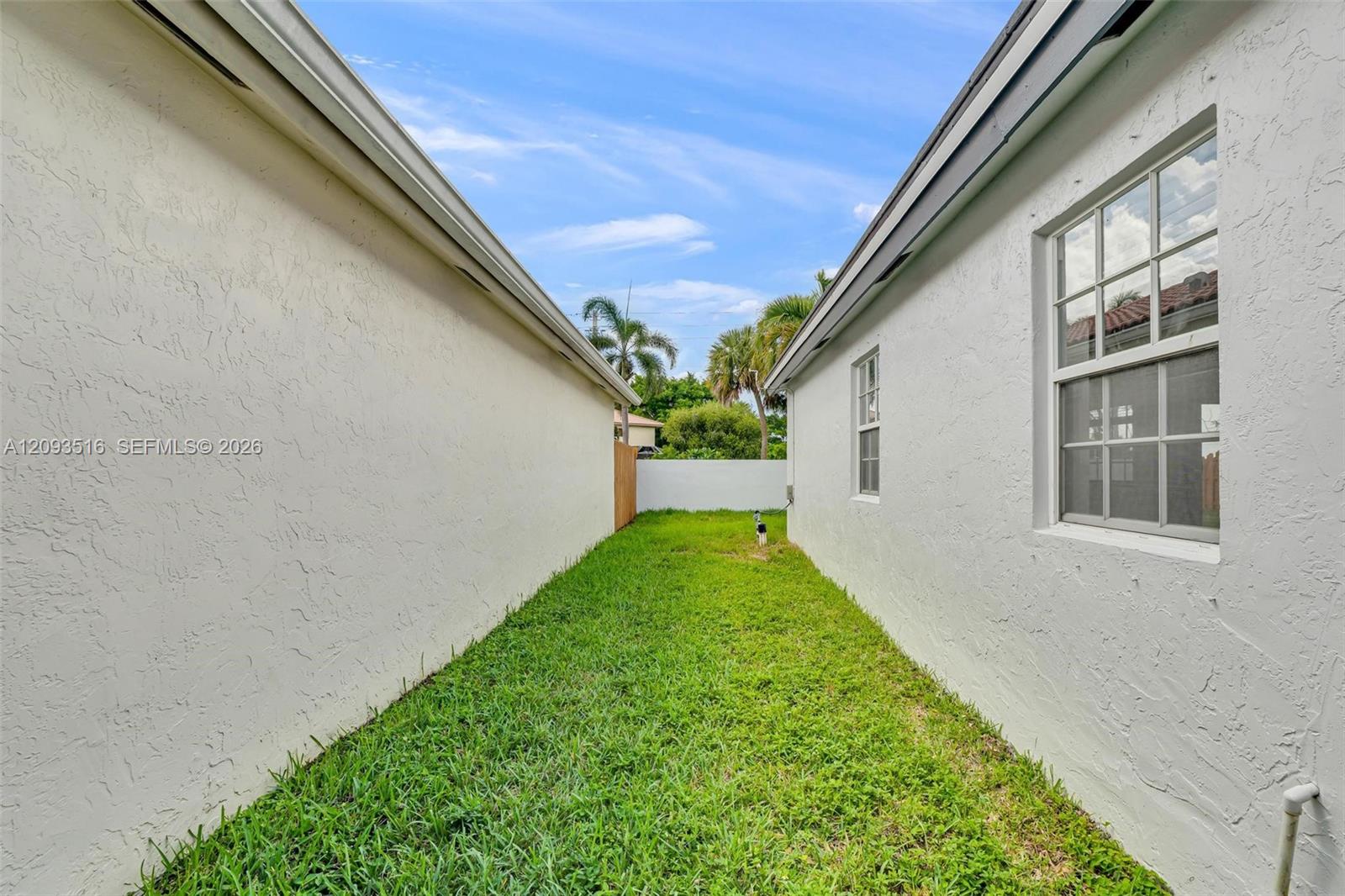 16 Gables Boulevard Property Photo 41